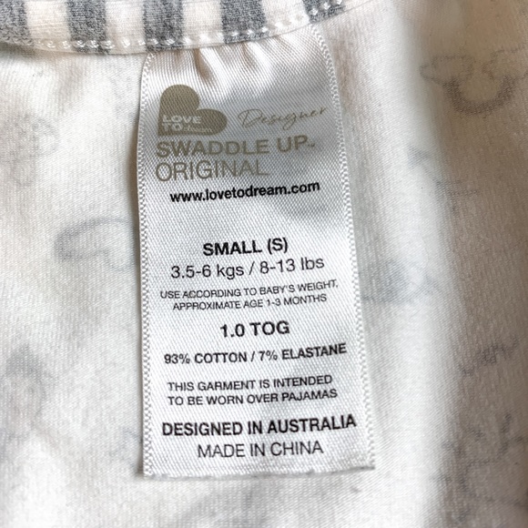 Love To Dream Swaddle Multi Print - Picture 2 of 6